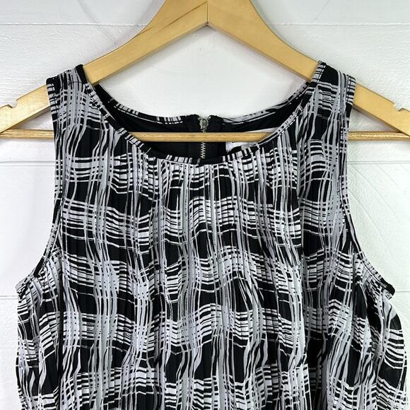 LIZ CLAIBORNE Black White Abstract Zipper Back Sleeveless Blouse Tank Top Size S - Picture 5 of 9